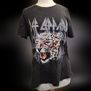 Def Leppard shirt, L